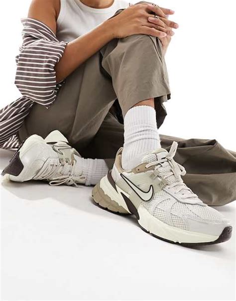 nike asos sneakers